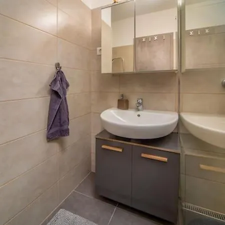 Grace Pine 1 Appartement Boedapest